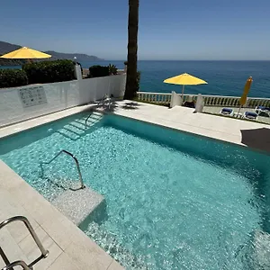hotel-paraiso-del-mar.hotelsinnerja.org/