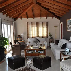 https://welcome-inn-nerja.hotelsinnerja.org